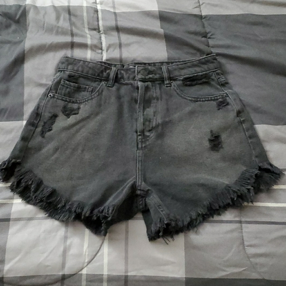 Black distressed shorts